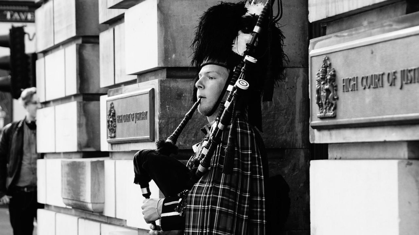 Picture High Court of Justice. Image by Nordisch from pixabay.com